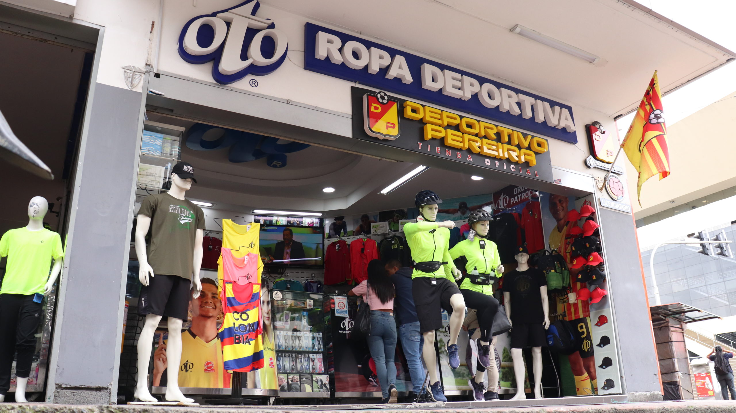 Oto Ropa Deportiva - Centro Comercial La Gran Esquina